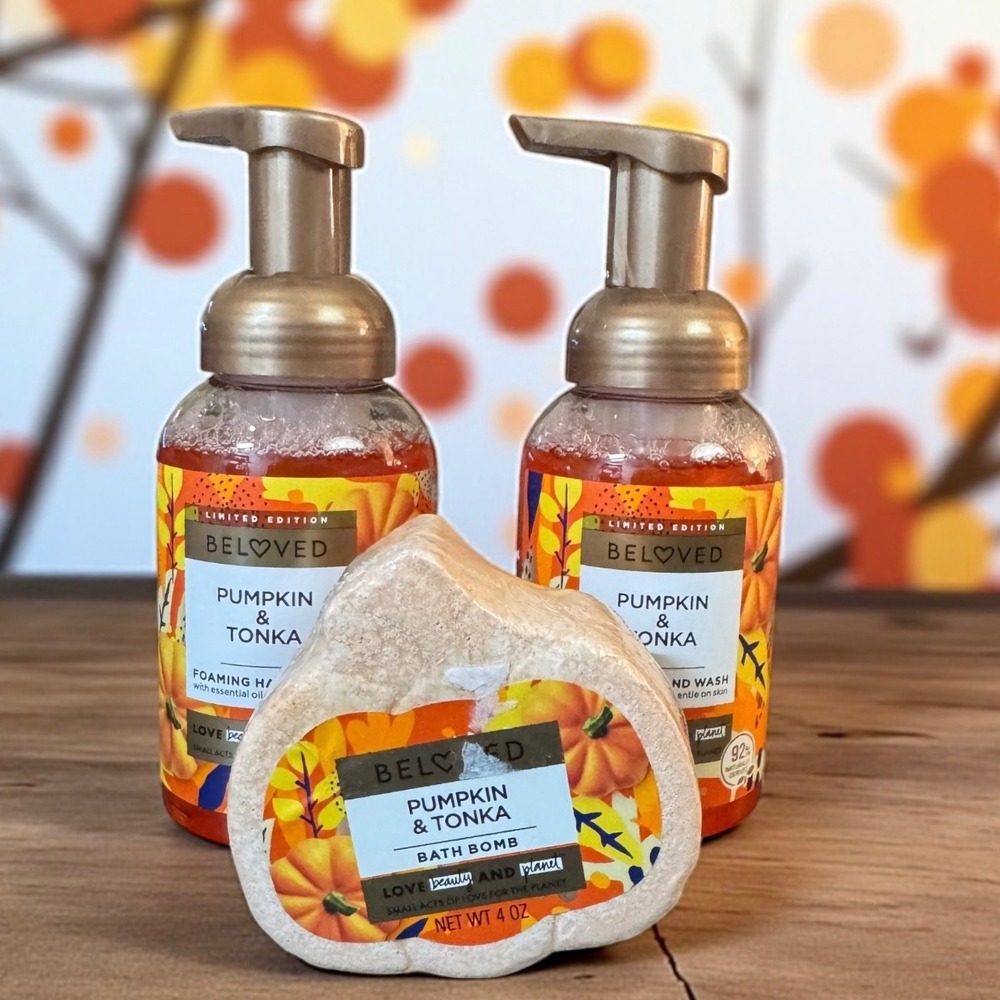 Beloved‎ Love Beauty Planet Pumpkin Tonka Foaming Hand Wash and Bath Bomb Set